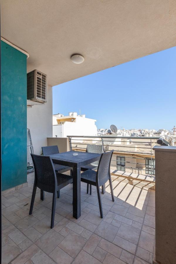 Tc3a - Charming And Homely 2 Bedroom Apartment *