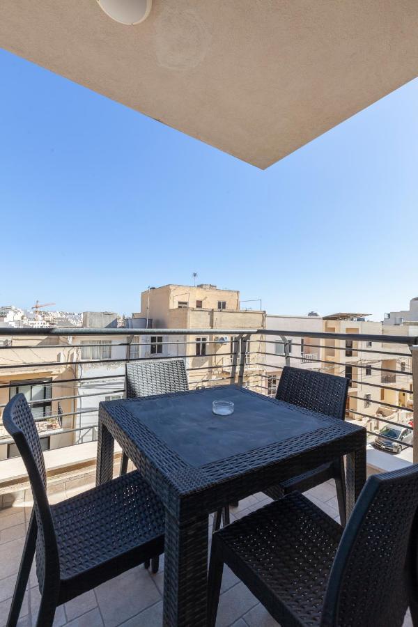 Tc3a - Charming And Homely 2 Bedroom Apartment *